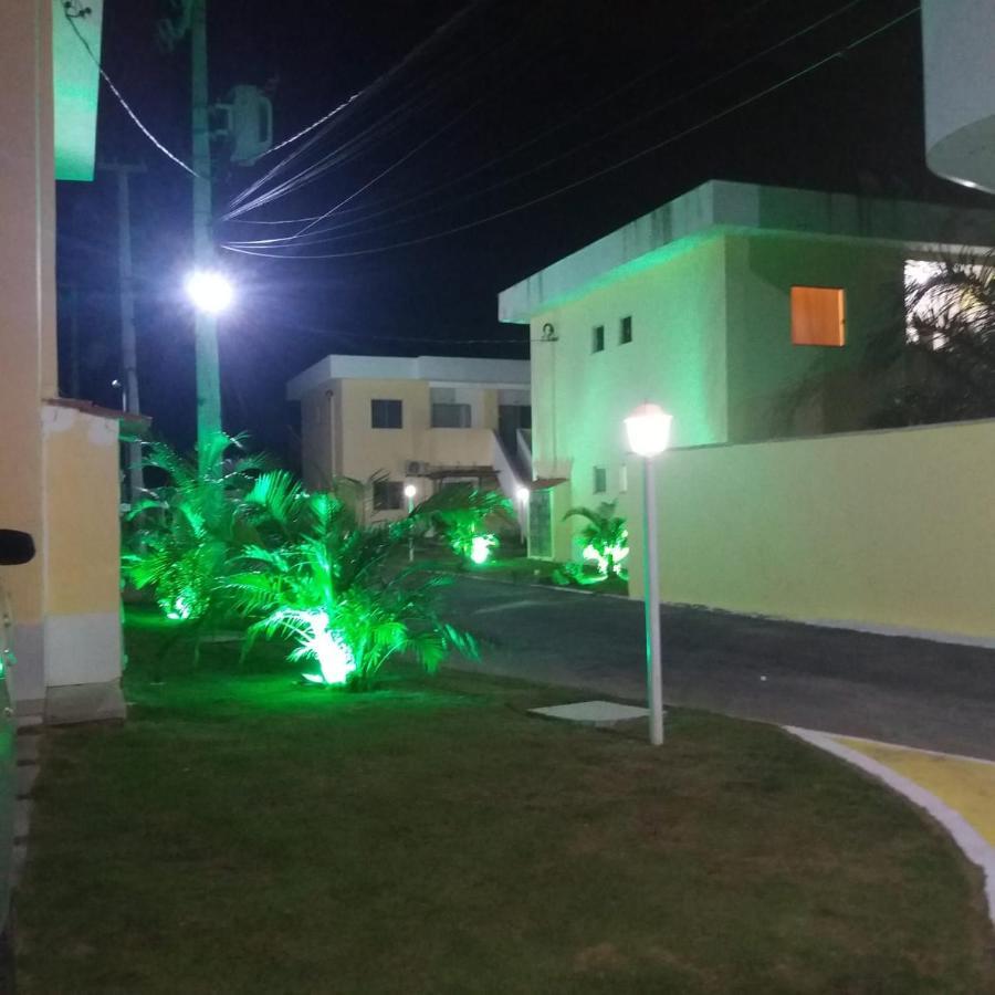 Apto Aconchegante Na Praia Coroa Vermelha Santa Cruz Cabralia Luaran gambar